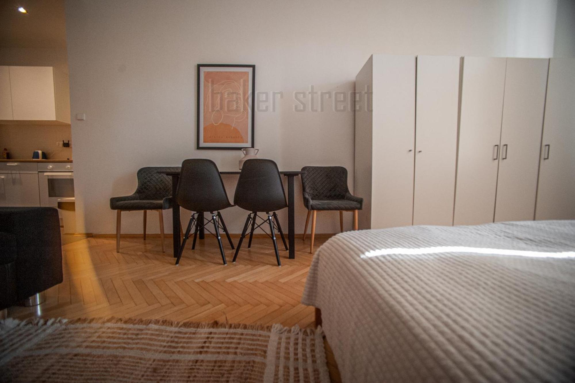 Apartament One Bedroom Close To Castle Praga